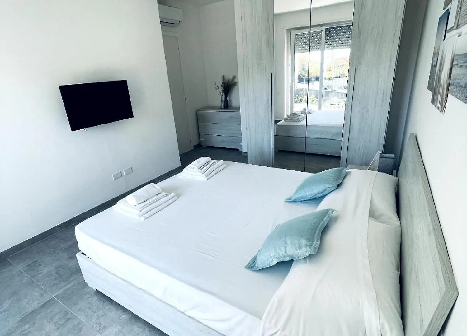 Marina House Rome Airport - Sea View Apartment Fiumicino